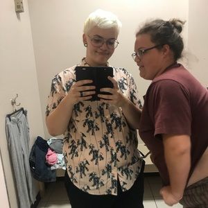 Meet your Posher, Cj